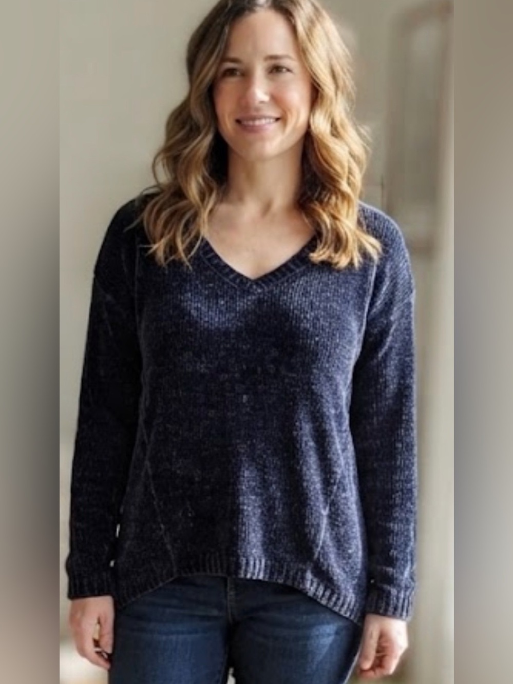 RDI Women's Blue Velvet Chenille V-Neck Long Sleeve Sweater Size Medium